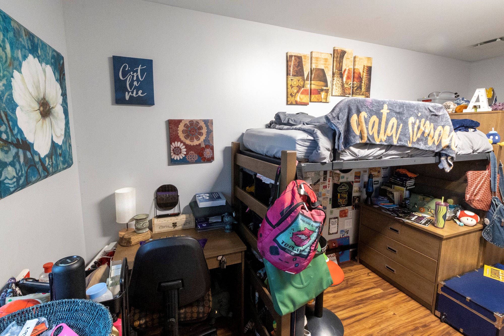 New Hall Dorm Decor